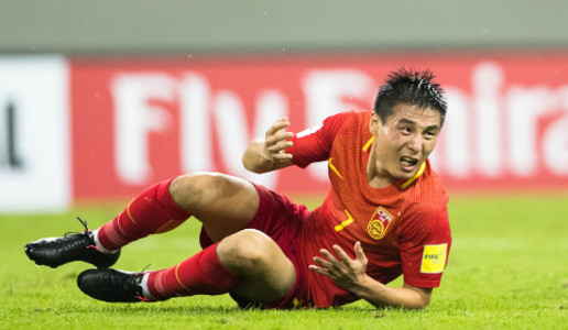 菲尔特前锋把握机会超强,单刀赴会屡次洞穿球门    菲尔特前锋把握机会超强,单刀赴会屡次洞穿球门